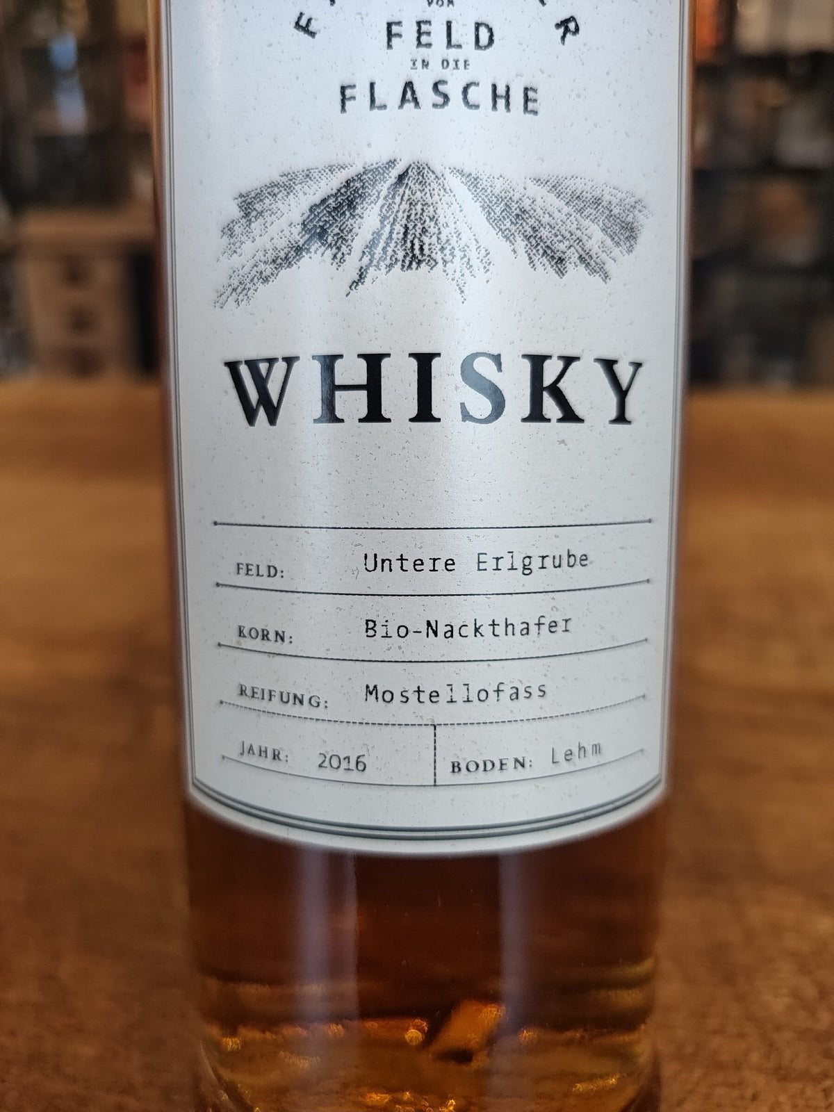 Farthofer Nackthafer 2016 (Bio) (Austrian single grain, 44.6% ABV)